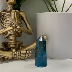 Apatite tower